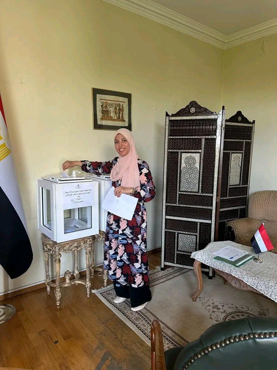 استمرار توافد المصريين على لجان الاقتراع في أذربيجان للتصويت في انتخابات مجلس الشيوخ 2025