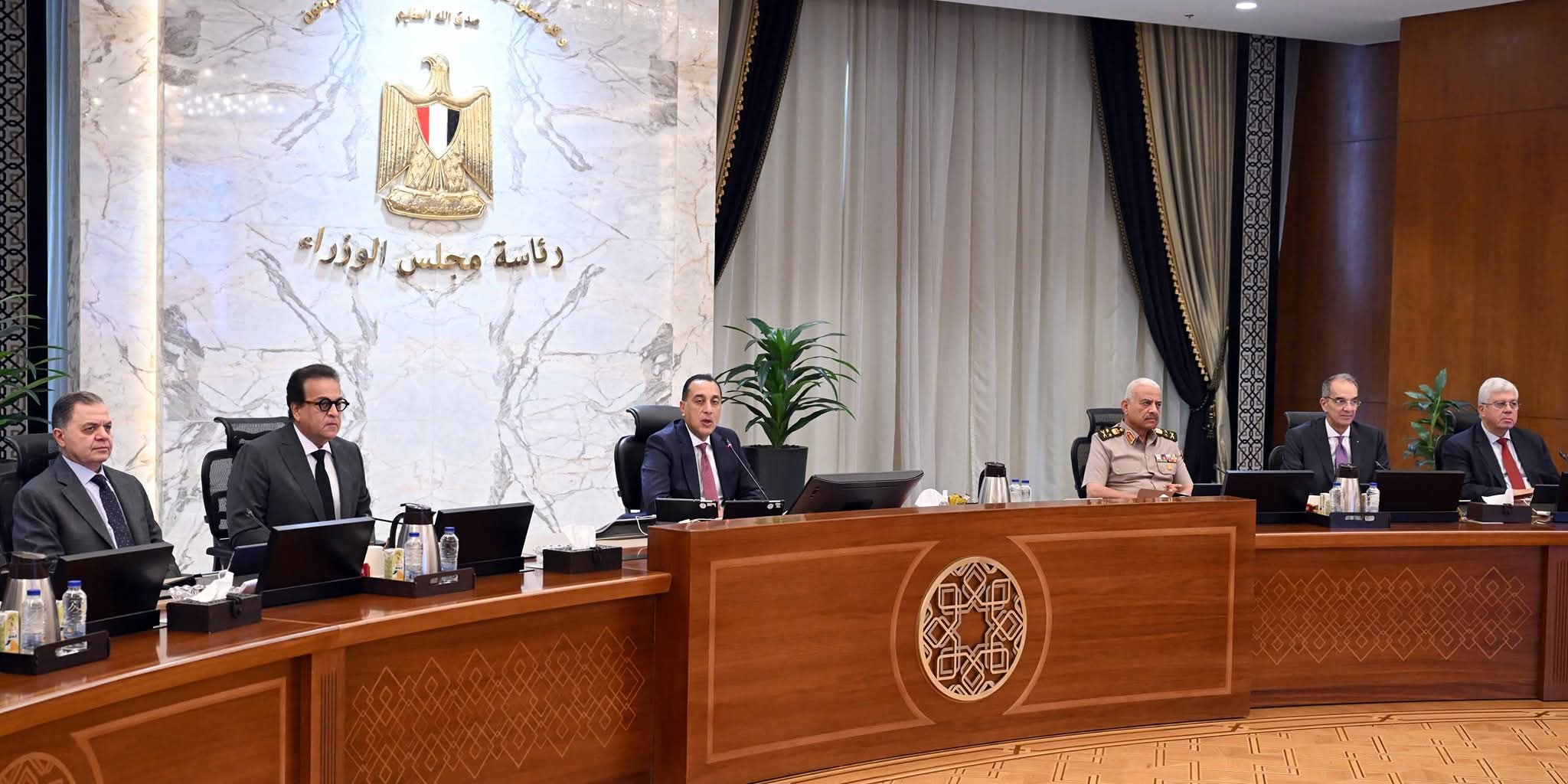 مجلس الوزراء يشيد بنجاح "قمة شرم الشيخ للسلام"..  ويدعم خطوات القيادة السياسية لترسيخ الاستقرار في الشرق الأوسط
