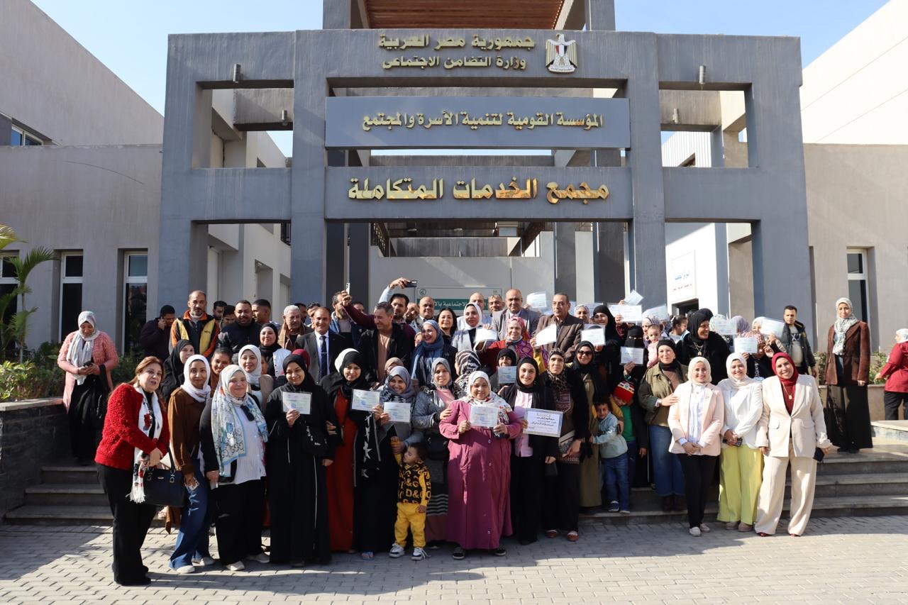 لا أمية مع تكافل”.. 100 مستفيد يحصلون على شهاداتهم ويحققون طفرة في محو الأمية بالمناطق المطورة!