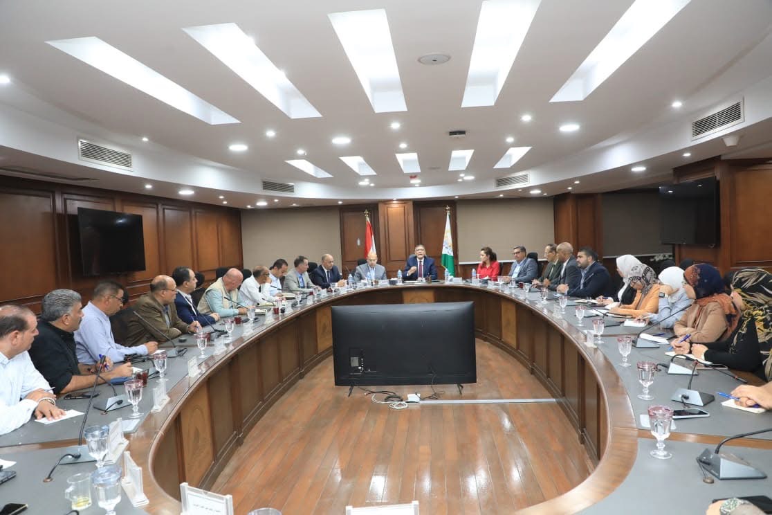 محافظ الجيزة : خطة متكاملة لتحسين الخدمات المقدمة للمواطنين " التفاصيل "