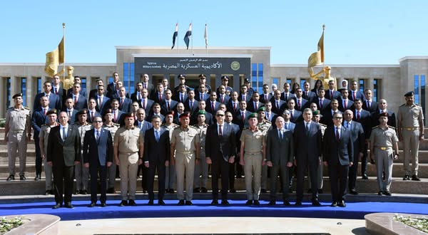 الأكاديمية العسكرية تحتفل بتخرج الدورة التدريبية الرابعة لأعضاء هيئة الرقابة الإدارية بعد إنتهاء فترة تأهيلهم