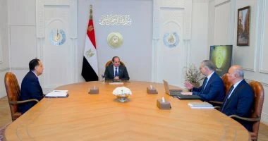 الرئيس السيسي يعقد اجتماعًا لاستعراض عدد من ملفات عمل وزارة البترول والثروة المعدنية