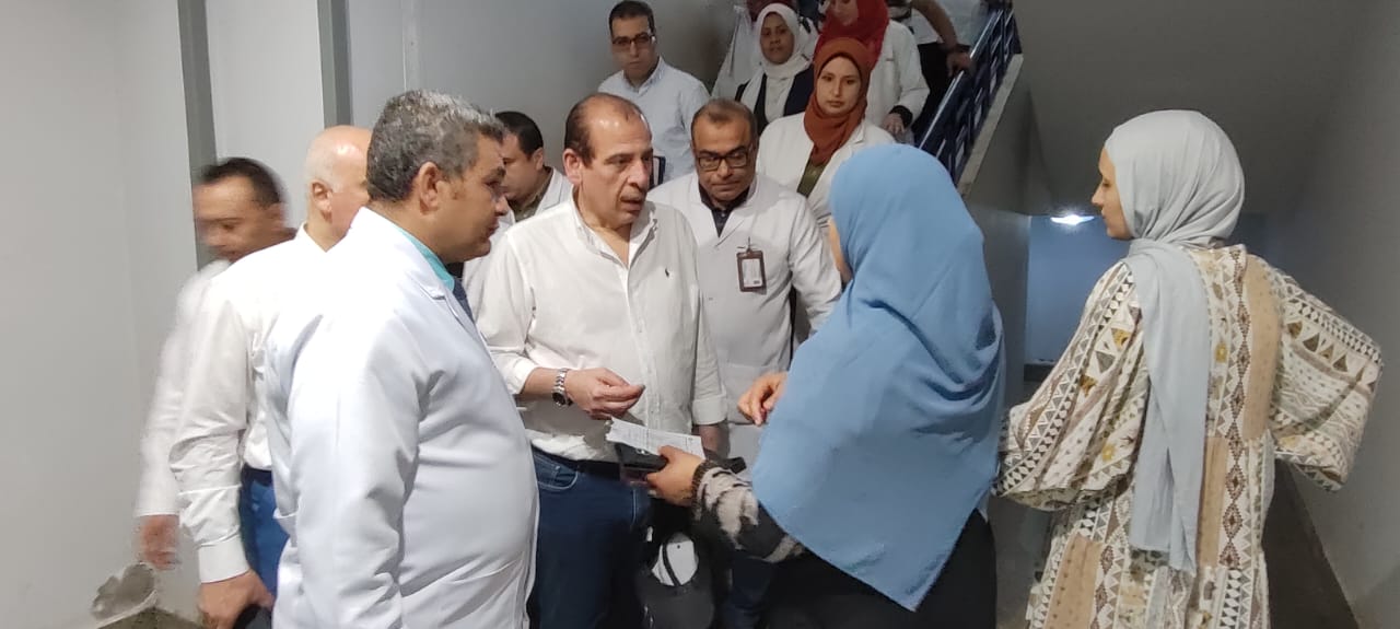 نائب وزير الصحة والسكان يتفقد عدة منشآت طبية في محافظة القليوبية و الاستماع الى شكاوى المواطنين