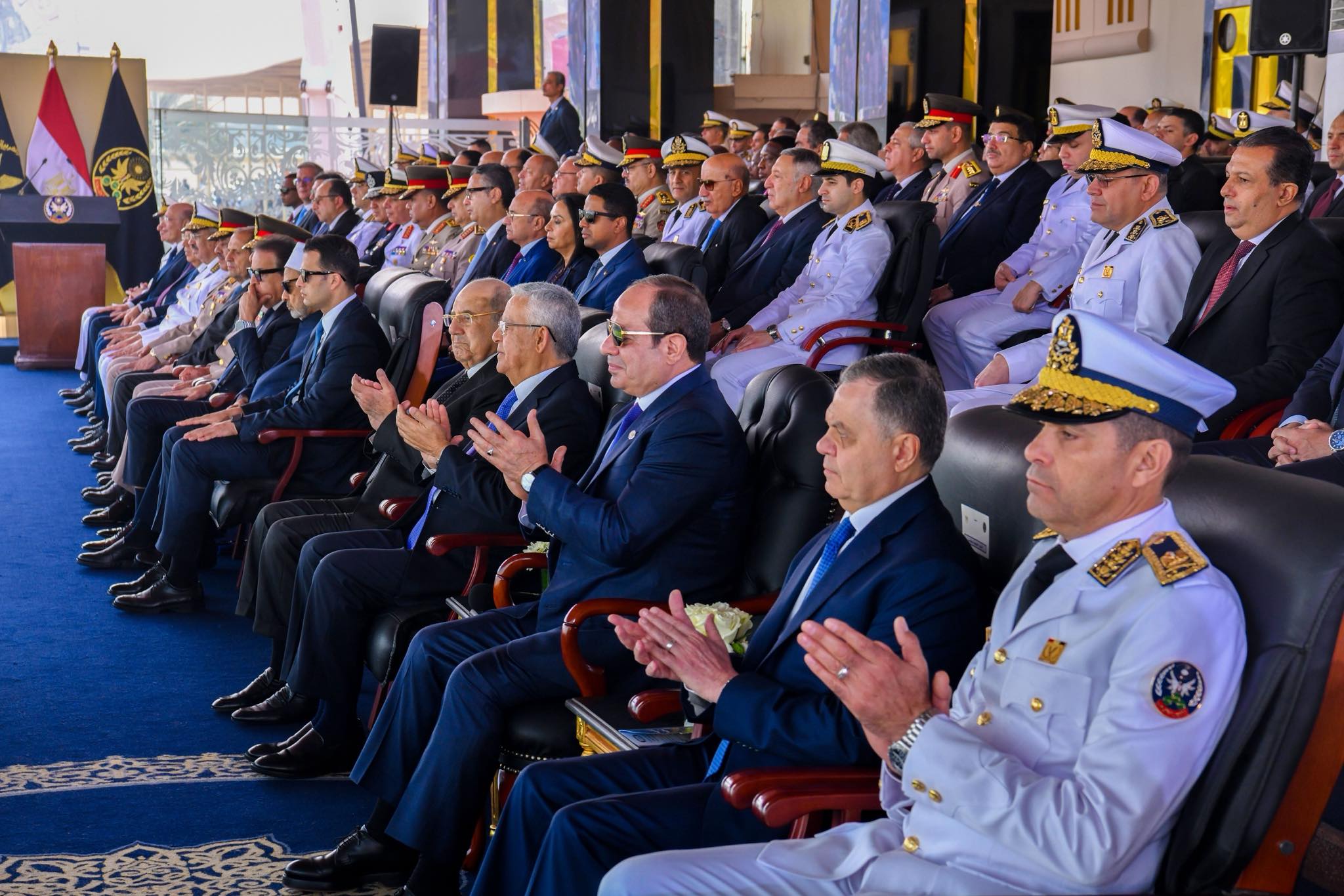 السيسي في احتفال أكاديمية الشرطة: «مصر بخير.. وشعبها الصامد سر قوتها»