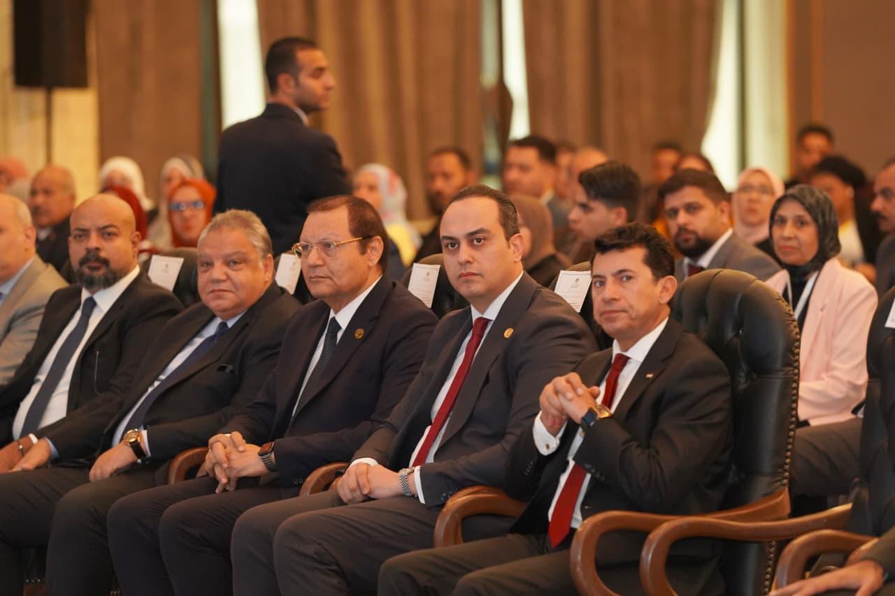 رئيس هيئة الرعاية الصحية من موءتمر ايجى هيلث و الهيئات الصحية العربية يؤكد "الوطن العربى للوطن العربى"