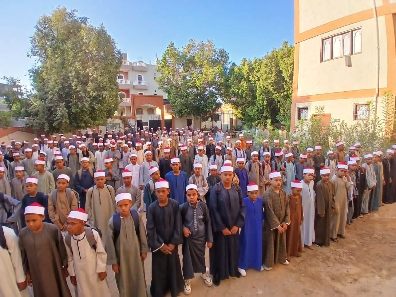 بالتعاون مع الأزهر الشريف.. الجيزة تتابع انطلاق العام الدراسي الجديد دون كثافات