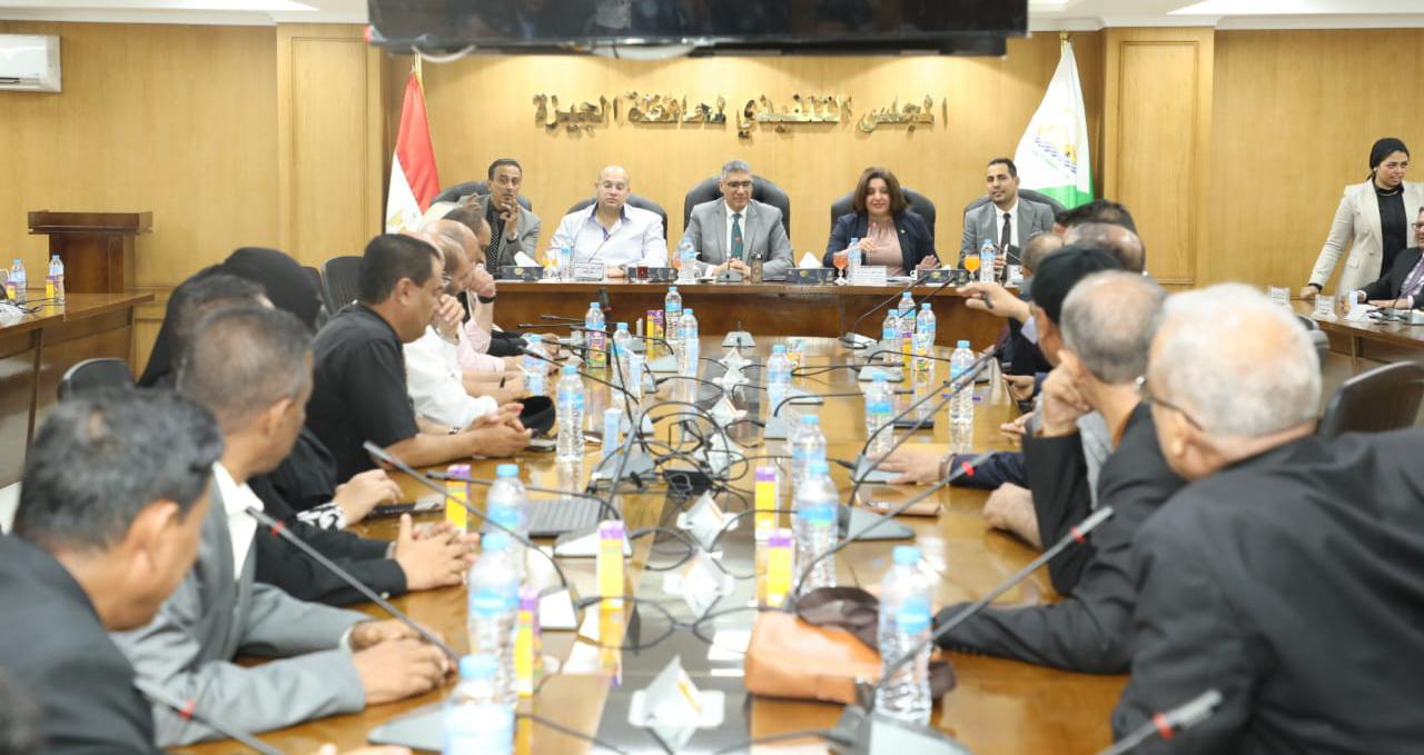 محافظ الجيزة يلتقي الوفد اليمني التابع للمنظمة العربية للتنمية الإدارية