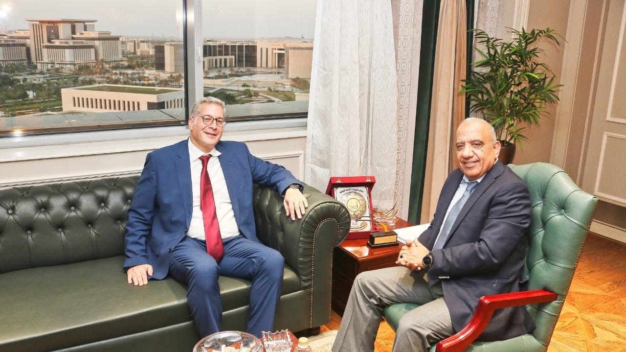 زيرا الكهرباء والبترول يبحثان تعزيز الشراكة وتوطين الصناعة لمواجهة زيادة الطلب على الطاقة