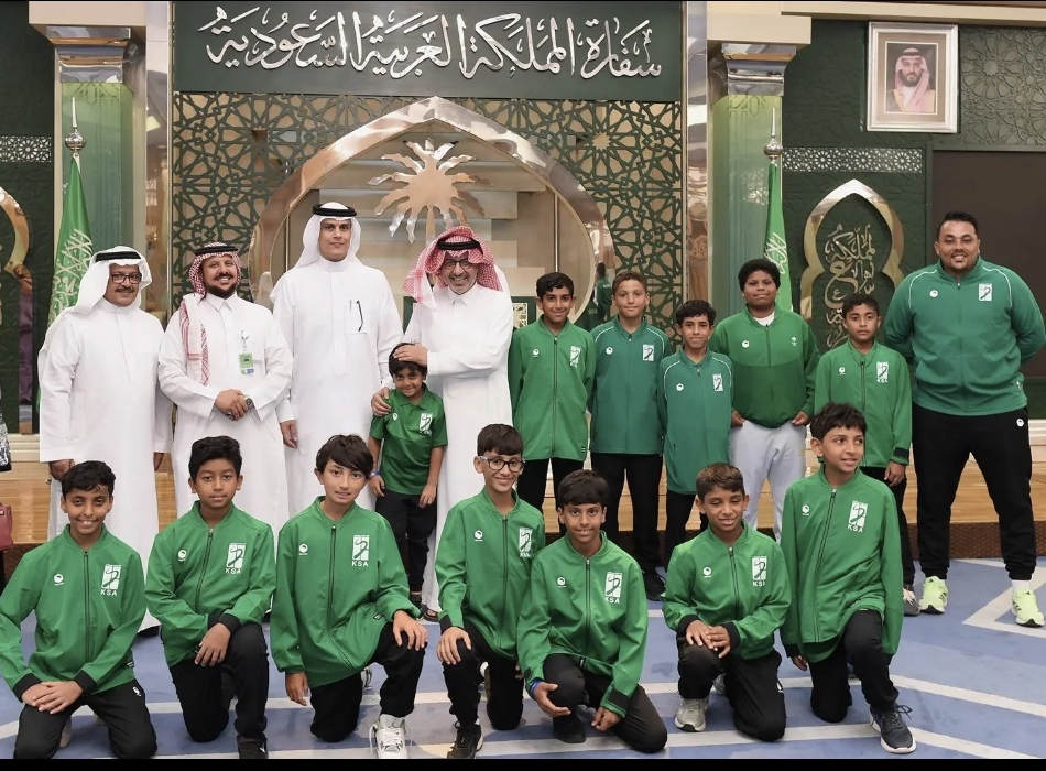 السفير السعودي بالقاهرة يستقبل وفد المنتخب السعودي للتنس المشارك في البطولة العربية للناشئين