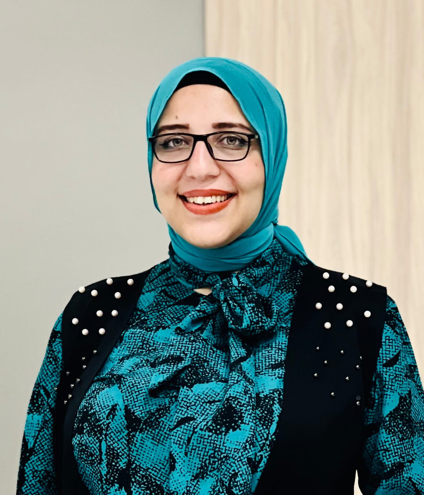 ضحى هلال لـ"خمسة سياسة": الولايات المتحدة تعيد ضبط تحالفاتها مع إسرائيل ضمن استراتيجيتها للشرق الأوسط