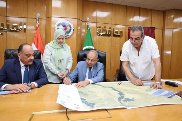 محافظ المنيا يعتمد الحدود الإدارية النهائية بين المحافظة والمحافظات المجاورة
