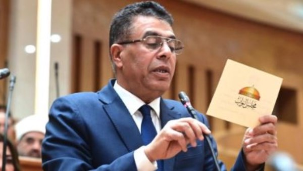 عماد الدين حسين: قانون استخدام الأطفال للتكنولوجيا ضرورة حتمية لحماية النشء