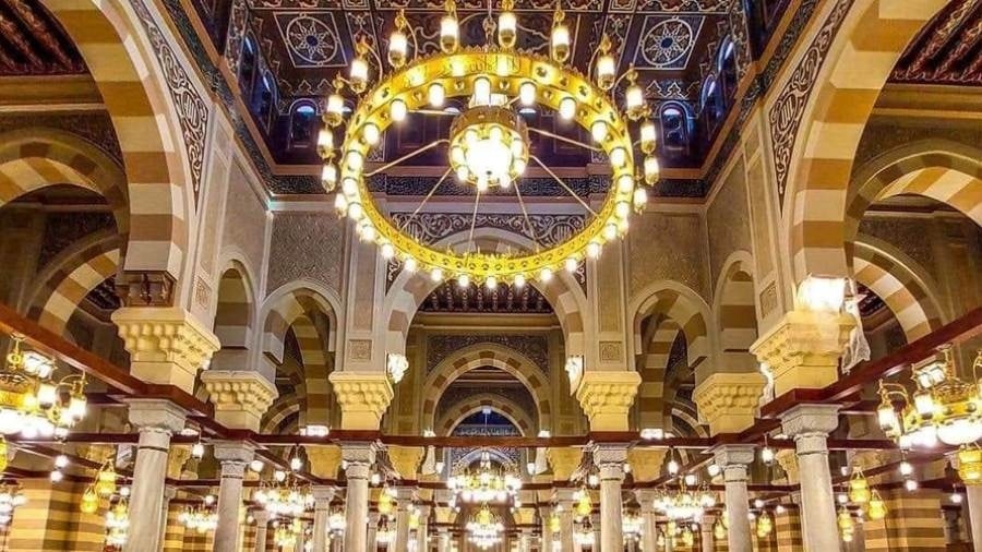الأوقاف تعلن إقامة صلاة الخسوف بالمساجد الكبرى غدًا الأحد